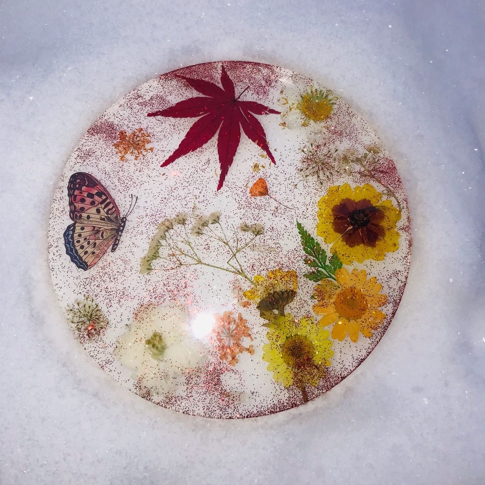 Epoxy Resin Coaster with Dried Pressed Flowers